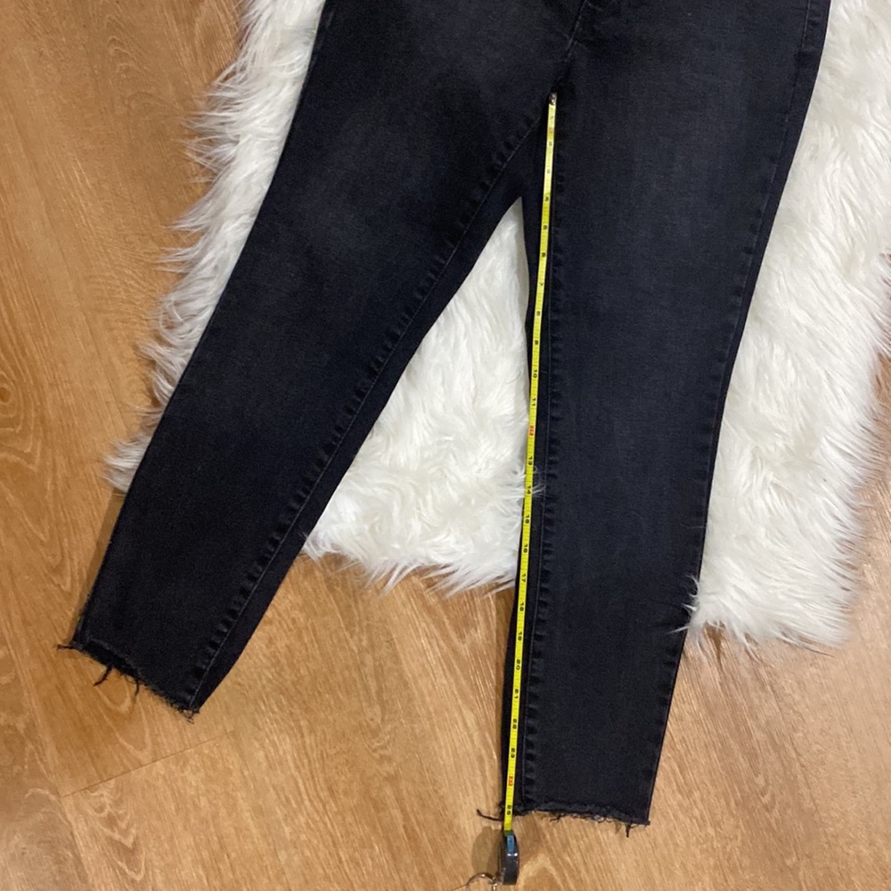 2/$15 Ladies Factory Faded Black Jeans - Picture 8 of 9